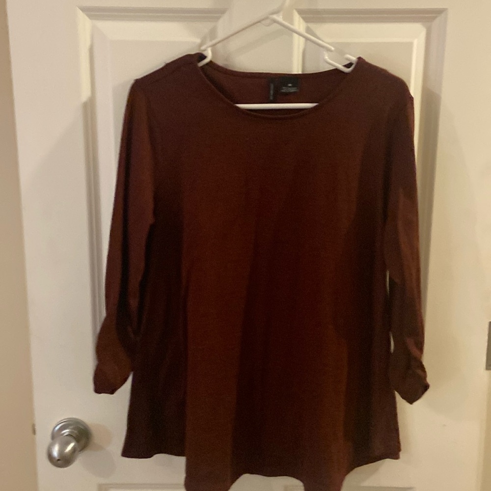 Womens New Directions blouse. Size medium, maroon color